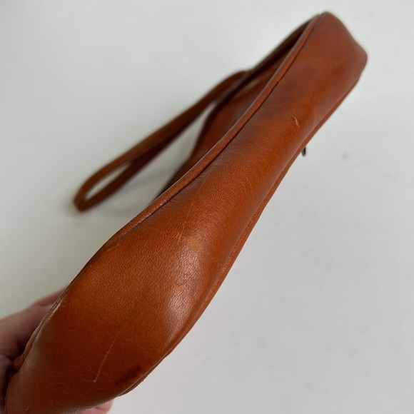 Made in Mexico hand tooled brown leather wristlet eagle and Mexico zip close - Picture 9 of 11